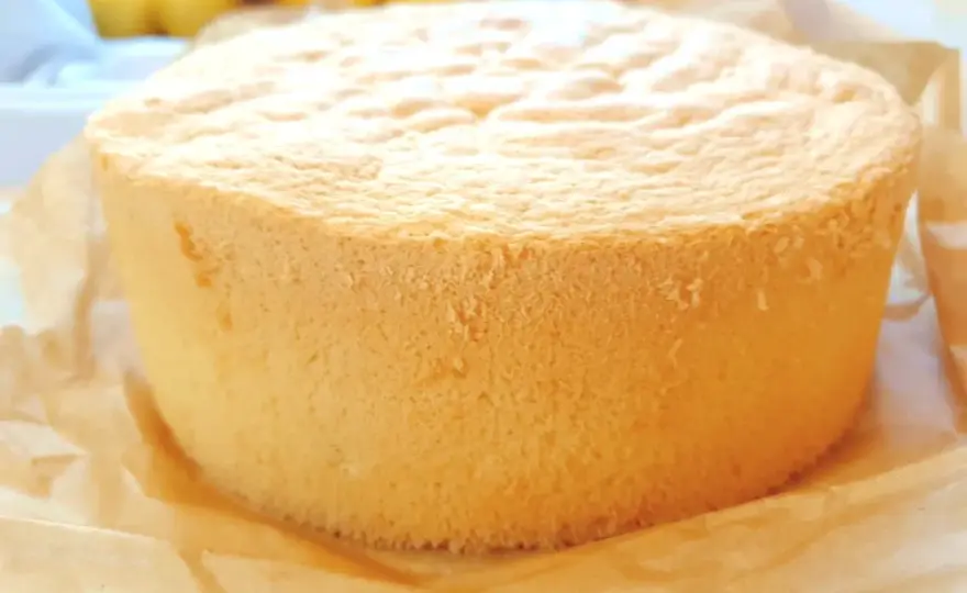 Biszkopt Ania Gotuje - Idealny tort bez proszku do pieczenia!