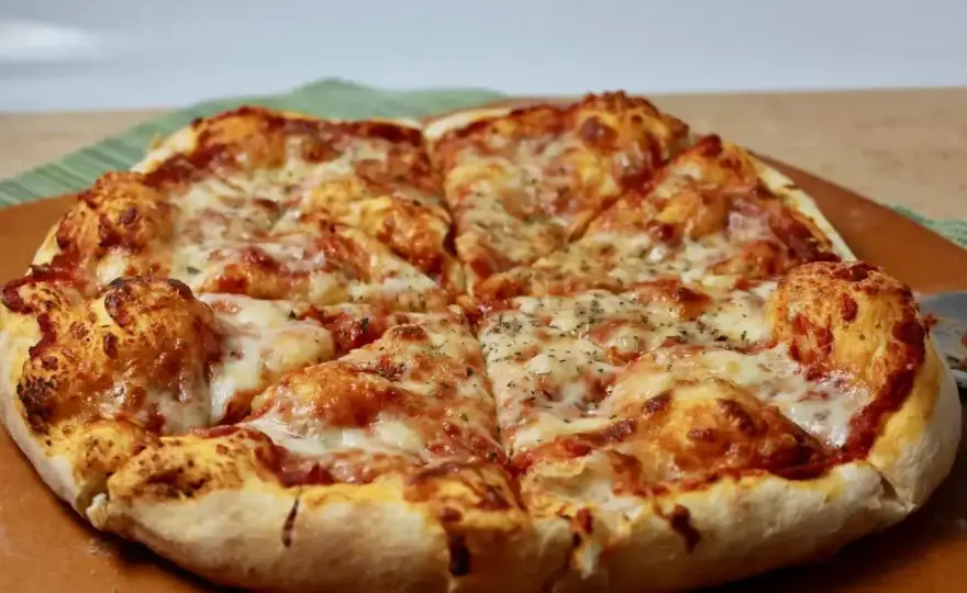 Idealne ciasto na pizzę - Proporcje i sekrety smaku